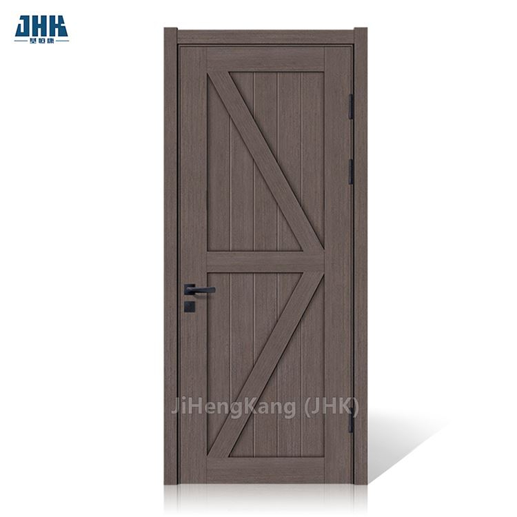 Porta in legno fantasia per appartamento