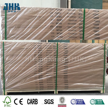 Porta in legno impiallacciato in PVC di colore misto